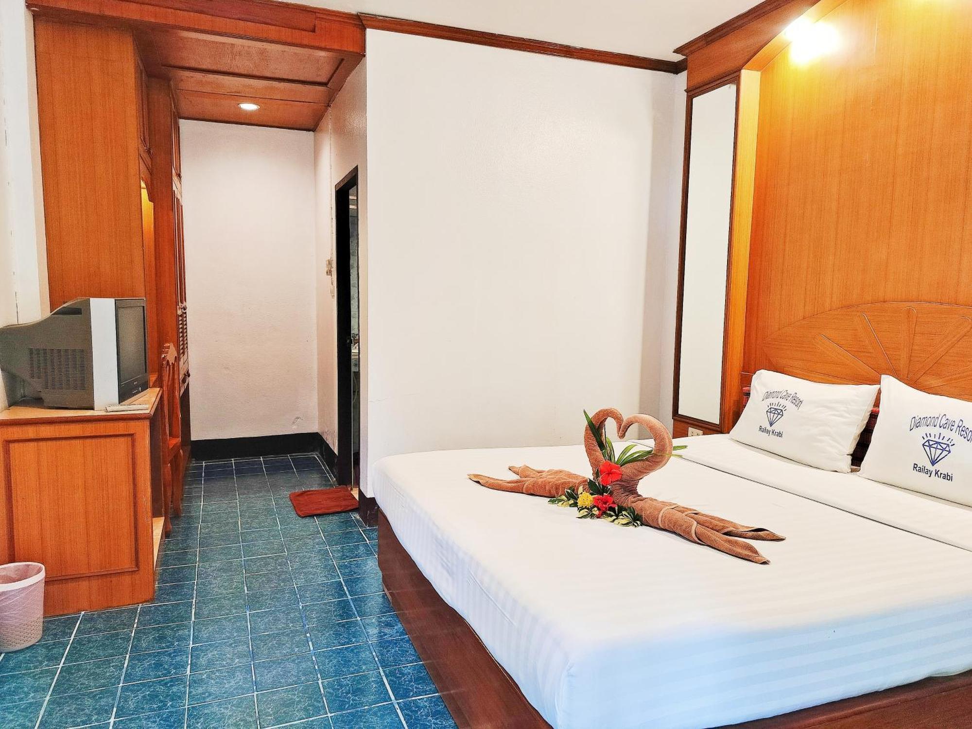 Diamond Cave Resort Pantai Railay Bilik gambar